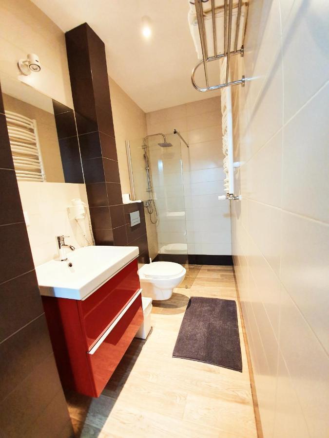 Dom Przy Plazy Apartman Ustronie Morskie Kültér fotó